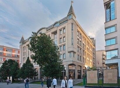 Чтобы добраться до офиса организации, связанной с отделом министерства в районе Арбат, ниже приведены наиболее удобные маршруты.