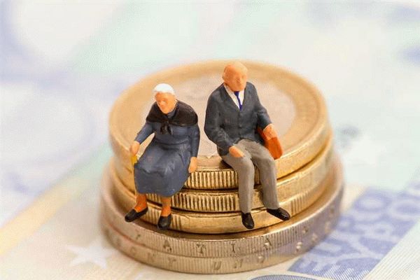 Какие выплаты предусмотрены при получении пенсии за недееспособного пенсионера