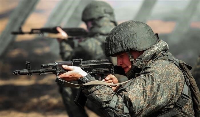 Могут ли военнослужащие быть переведены в СВО во время военных учений?