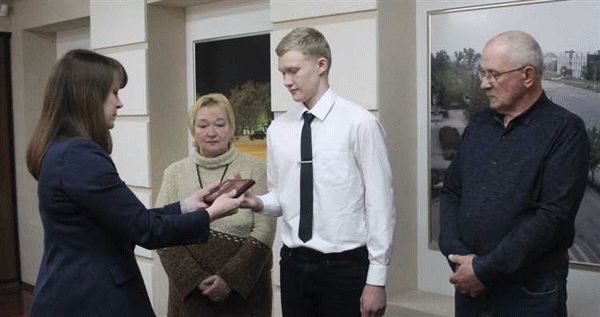 Семьи погибших гражданских сотрудников