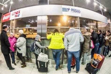 Чартерный рейс задержали: что делать в этой ситуации?