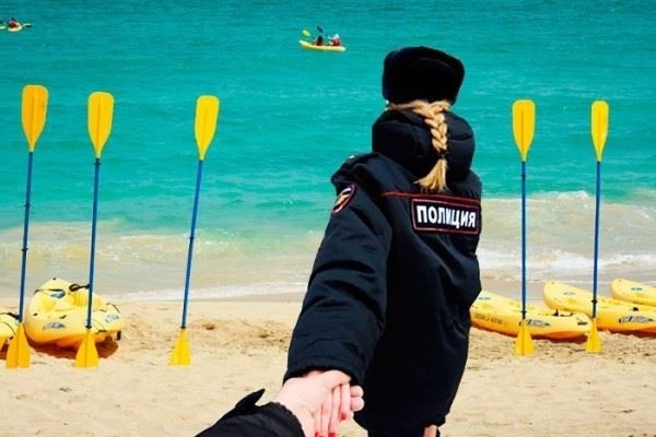 Ограничения на поездки для российских правоохранителей в 2015 году: Исторический обзор